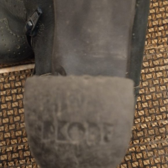 DKODE Leather Dark Green zip up Ankle Boots Size 40 - Picture 2 of 7